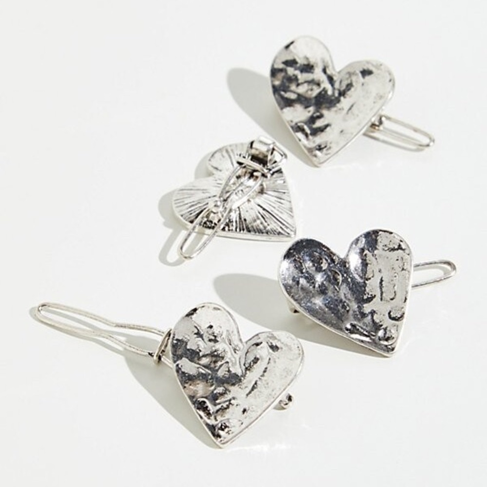 New🌟Free People Shes A Wildflower Hair Clips-Hearts